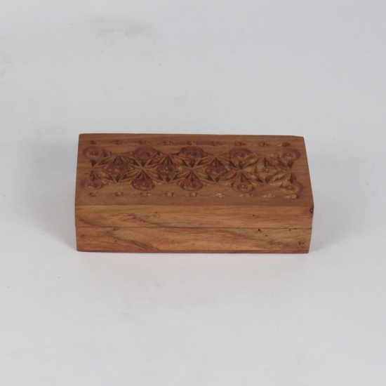 Scatola in legno traforata media