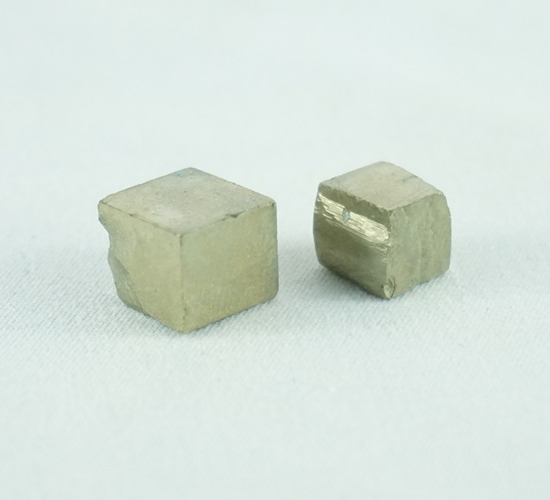 Mini pirite cubica