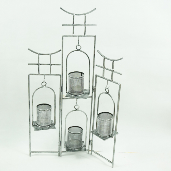 Portacandele in ferro a forma di pagoda 4 candele