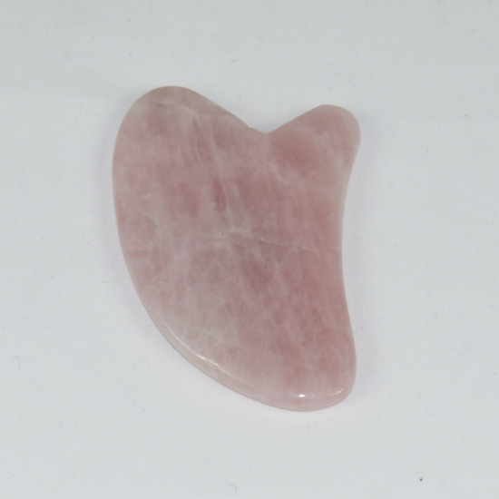 Massaggiatore Gua Sha in quarzo rosa a forma di cuore