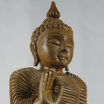 Buddha in piedi