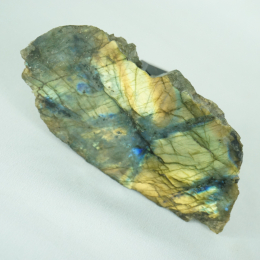 Labradorite grezza