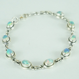 Bracciale in argento con opale