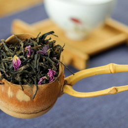 Tè nero alla rosa